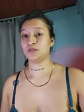 EVAH_LEE_ XXX чат на живо