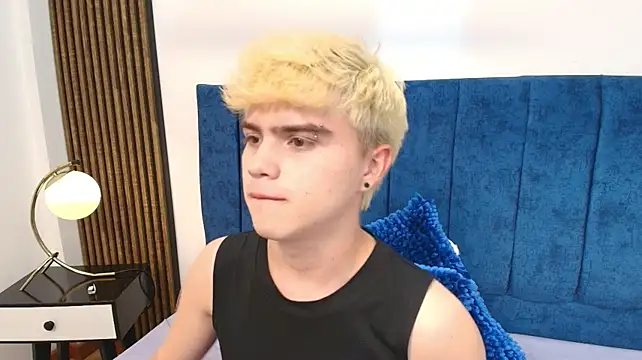 XXX chat uživo modela Ian_Stone
