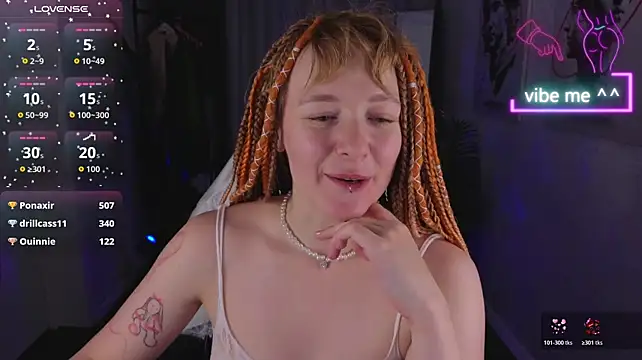 Ricki_Bloom élő XXX-chatje