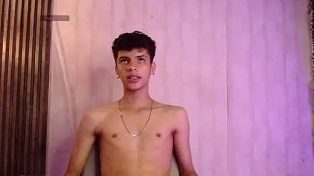 Chat XXX en directo de JuniorPrinceMorris