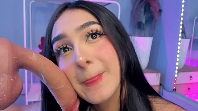 TokyoHaskel Adlı Modelin Canlı XXX Sohbeti
