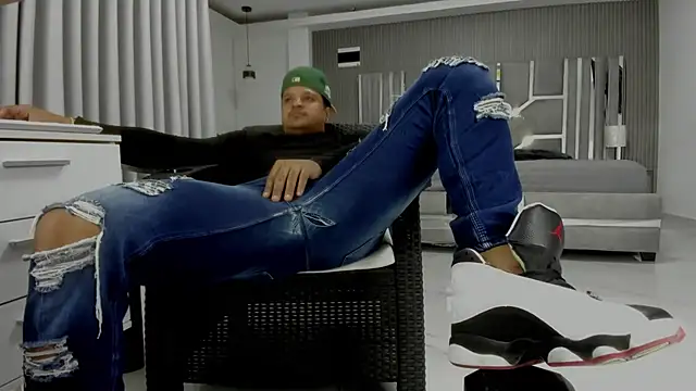 master_leather 即時 XXX 聊天