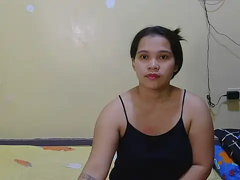 XXX chat uživo modela TwinityX