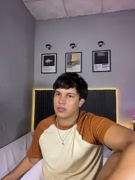 Leo_Savage_ Chat XXX in diretta