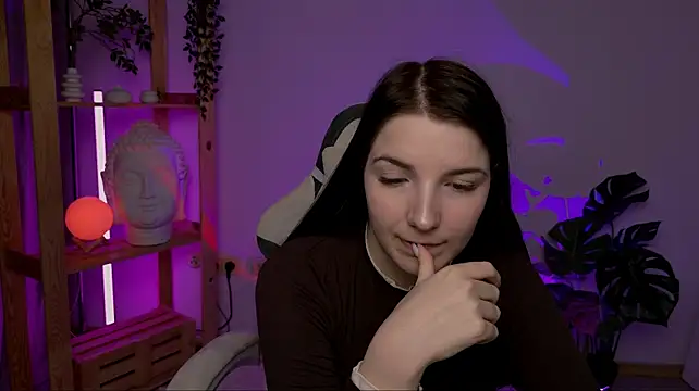 AliceChanel's Live XXX Chat