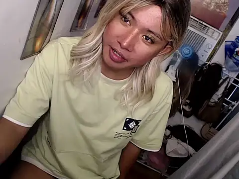 _LovelyNatasha_のライブXXXチャット