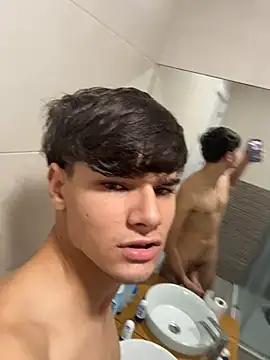 Jgucfubcd live XXX chat