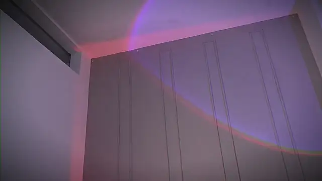XXX chat uživo modela Frank_Farrell