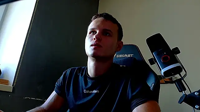 XXX chat uživo modela dennisdillon