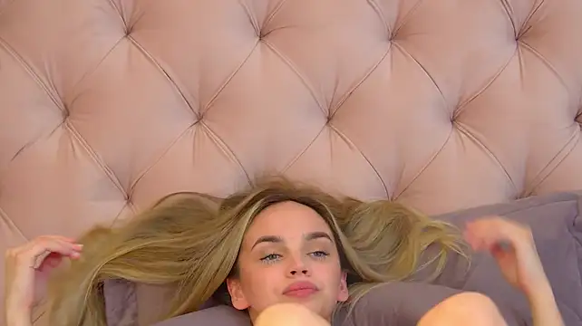 Chat +18 de AnitaVenture ao vivo