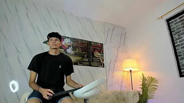 XXX chat uživo modela COOL_BOYS2