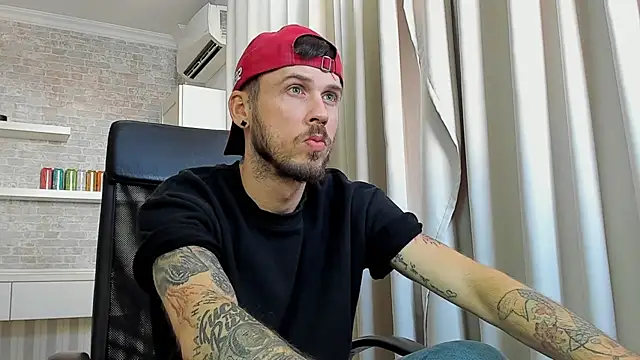JonahShaw's Live XXX Chat