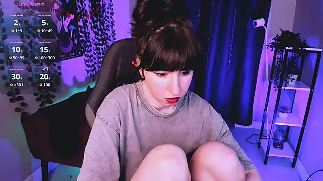 Lily_xBabe: онлайн-секс-чат