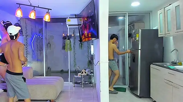 XXX chat uživo modela Houseofwarrios