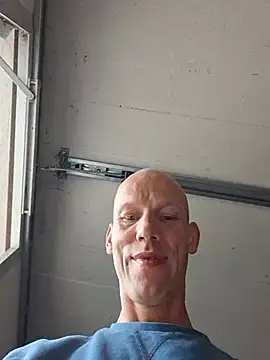 genaroo38 Live XXX-chat