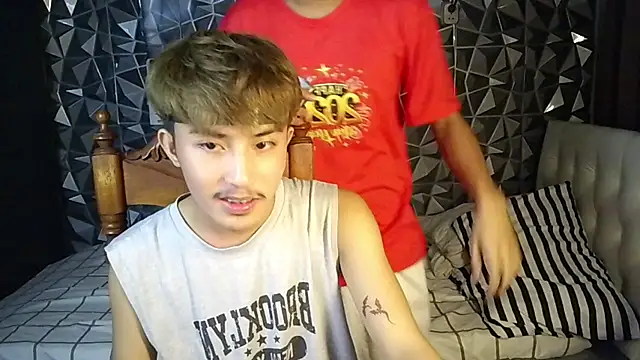 Urloverhardcock 现场XXX聊天