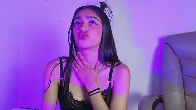 แชท XXX สดของ Dafne_girl4u