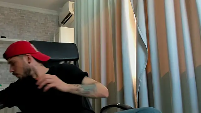 JonahShaw Live XXX Chat