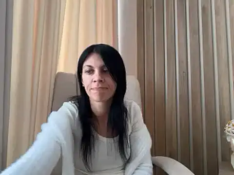 XXX chat uživo modela InjaAtHome