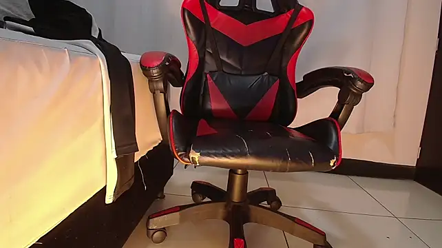 MaxLeons Live XXX Chat