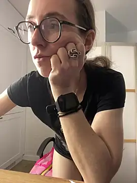Živý XXX chat MartiniiSelenna