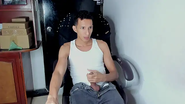 Chat +18 de AlphaMarco ao vivo
