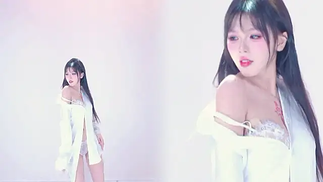 IVE-111 লাইভ XXX চ্যাট