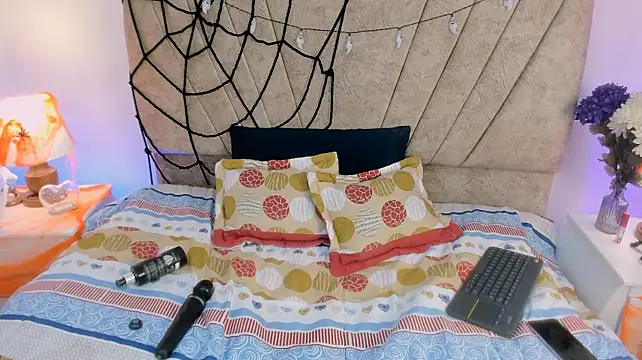 hannaa_cute Adlı Modelin Canlı XXX Sohbeti