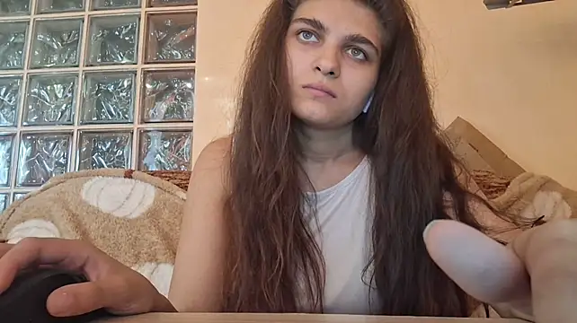 CleotildeAholt Chat XXX in diretta