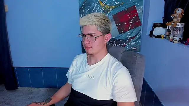 XXX chat uživo modela patrik_027