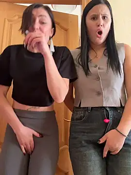 CherryBombs- Live XXX-chat