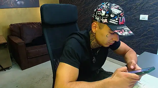 Živý XXX chat RomeoBodhi