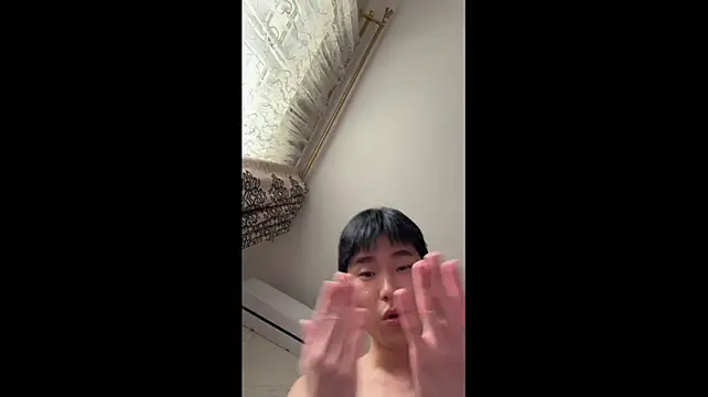 Brian_Stars Live XXX-chat