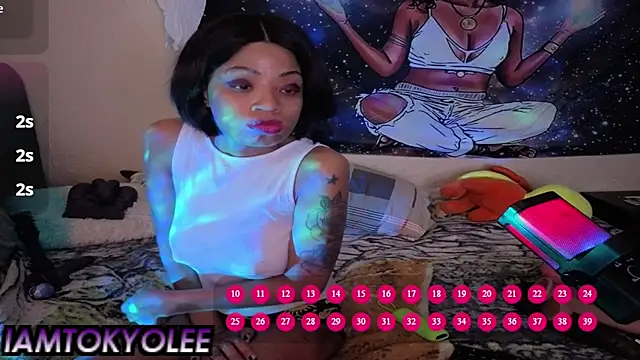 IAMTOKYOLEE's Live XXX Chat