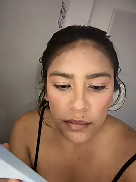 alanablake_'s Live XXX Chat
