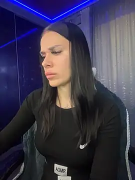 Queen_of_pain Adlı Modelin Canlı XXX Sohbeti
