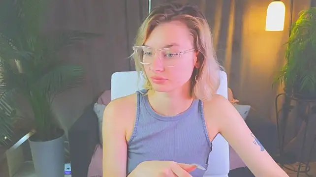 NoraMoreau Live XXX-chat