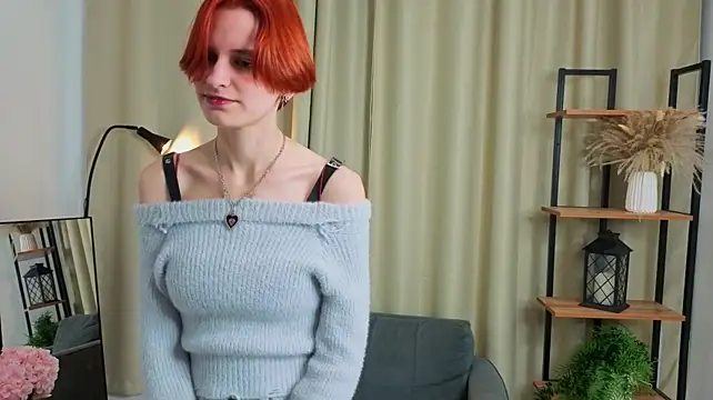 HyeOuthouse Live XXX-chat