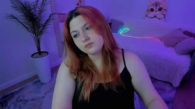 Chat +18 de FieryMilena ao vivo