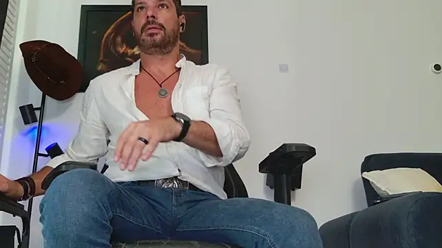 XXX chat uživo modela ChrisKox