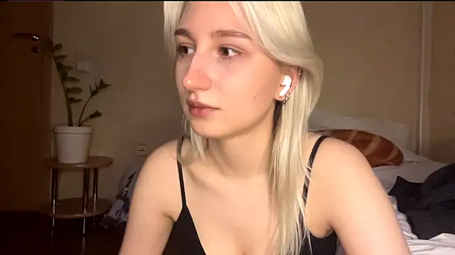 Chat +18 de LishaNuding ao vivo
