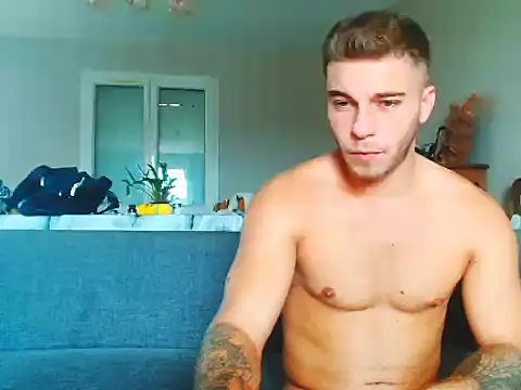 Elkafit28 Chat XXX live
