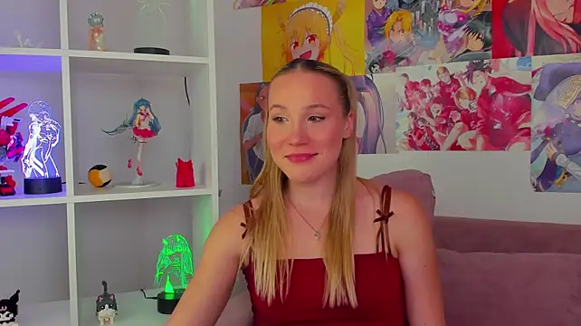 ElaraVoltage XXX чат на живо