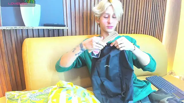Archie6_ Chat XXX in diretta