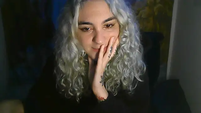 Apofenian Live XXX chat