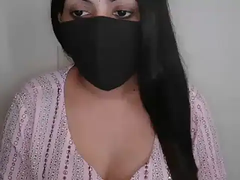 Chat XXX ao vivo de Reddy_Trisha