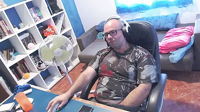 Chat +18 de ravingr4d4 ao vivo