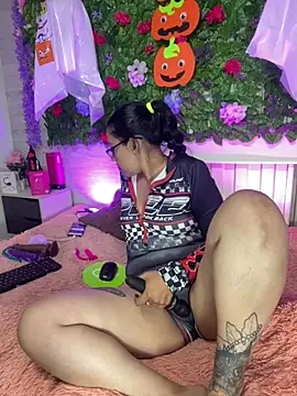 Saddiecollins03 Webcamshow