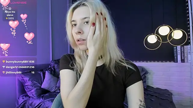 Camilla_Evers' Live XXX Chat