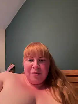 Curvy-GingeXX Adlı Modelin Canlı XXX Sohbeti